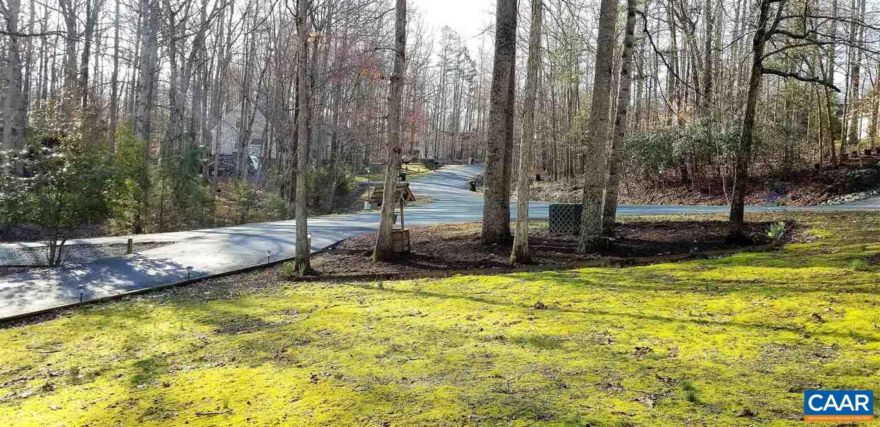 13 Colonial Road Palmyra, VA 22963 - Photo 31 of 34 a view of a swimming pool with an outdoor seating and a yard