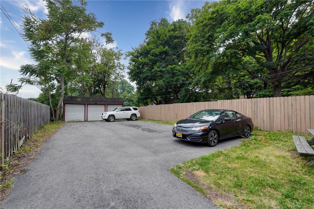 161-163 Hamilton Street, Unit 1 Rochester, NY 14620 - Photo 17 of 18