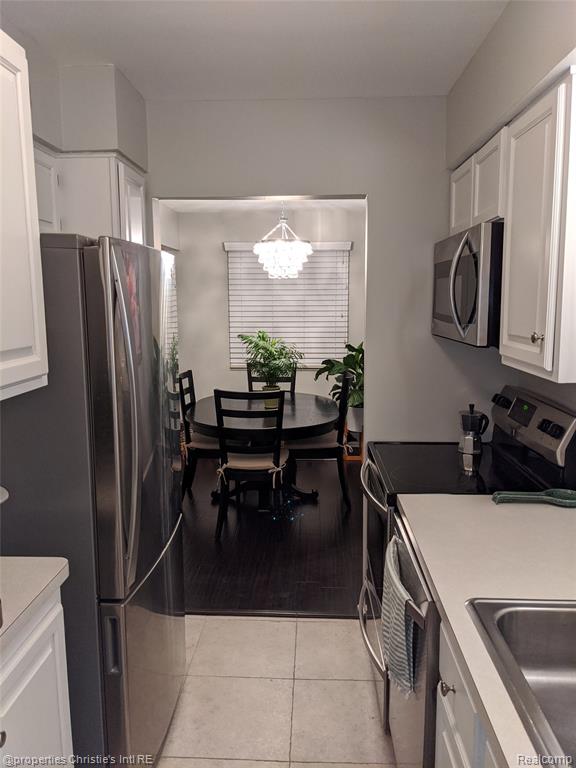 1514 Normandy Road, Unit 203 Royal Oak, MI 48073 - Photo 10 of 29
