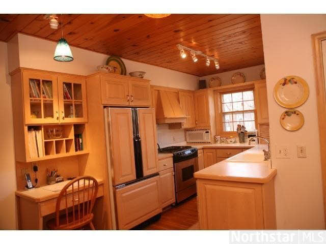 4 Manitoba Road Hopkins, MN 55305 - Photo 9 of 18