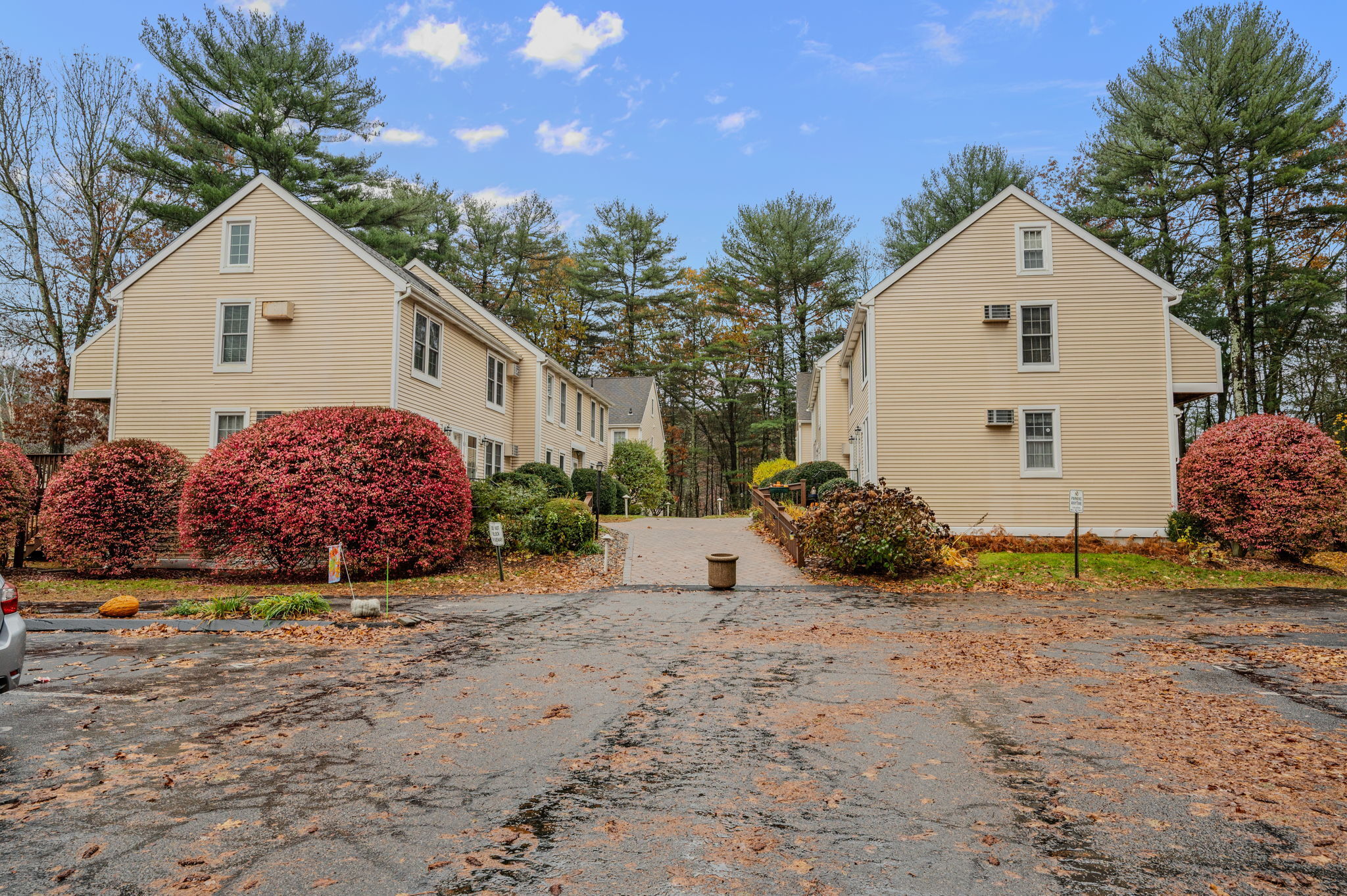 54 Rope Ferry Road, Unit C45 Waterford, CT 06385 - Photo 4 of 21 a view of a house with a yard