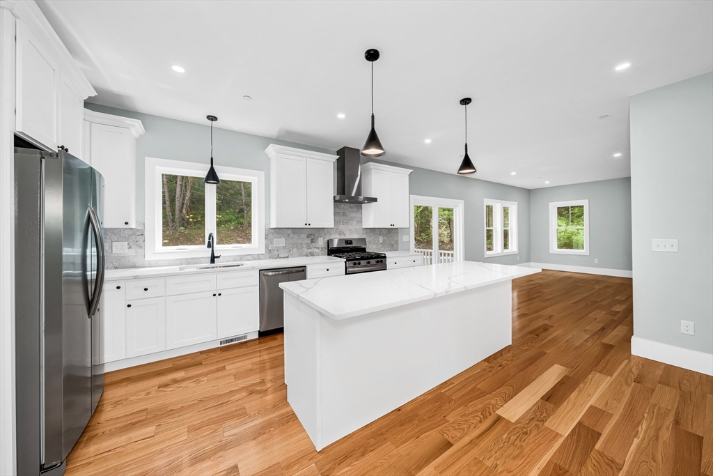 374 Brandy Brow Road Haverhill, MA 01830 - Photo 7 of 30