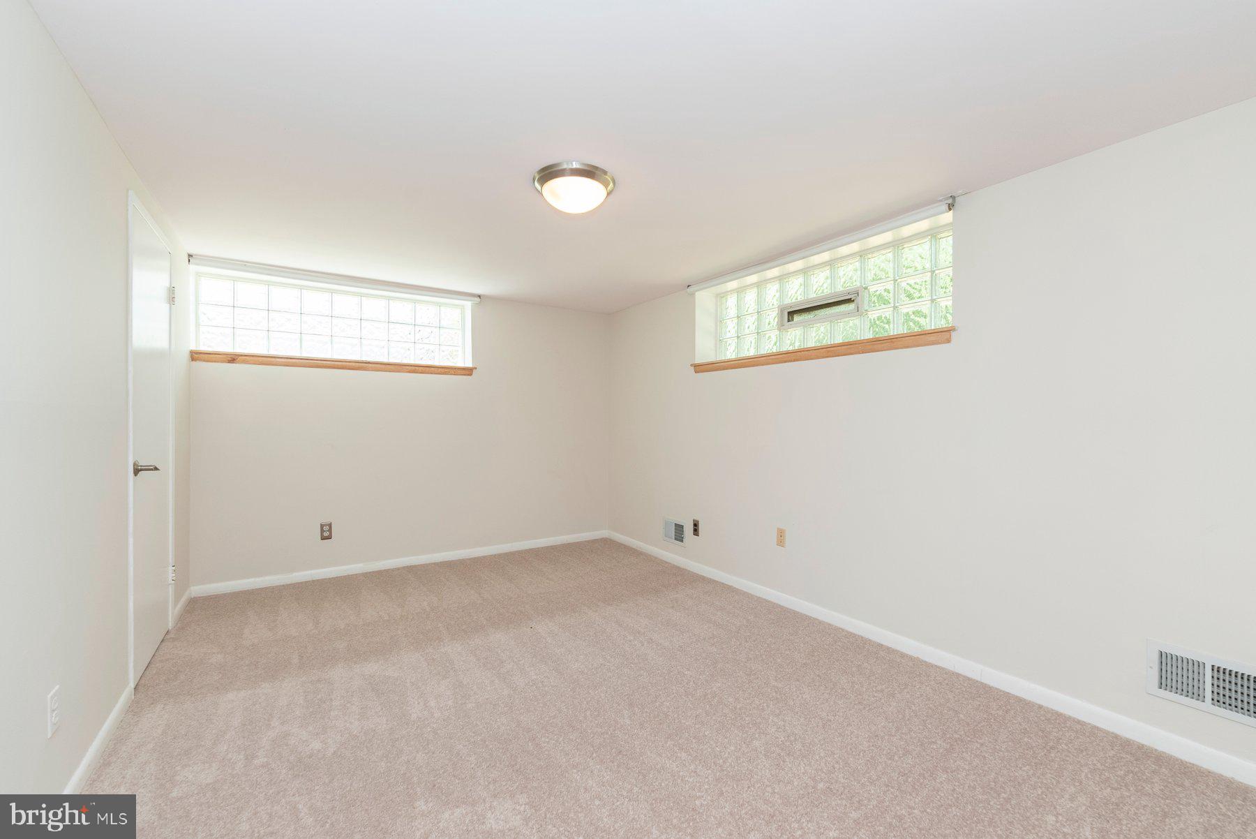 10135 Charington Road Cockeysville, MD 21030 - Photo 20 of 25 Gallery Image 20