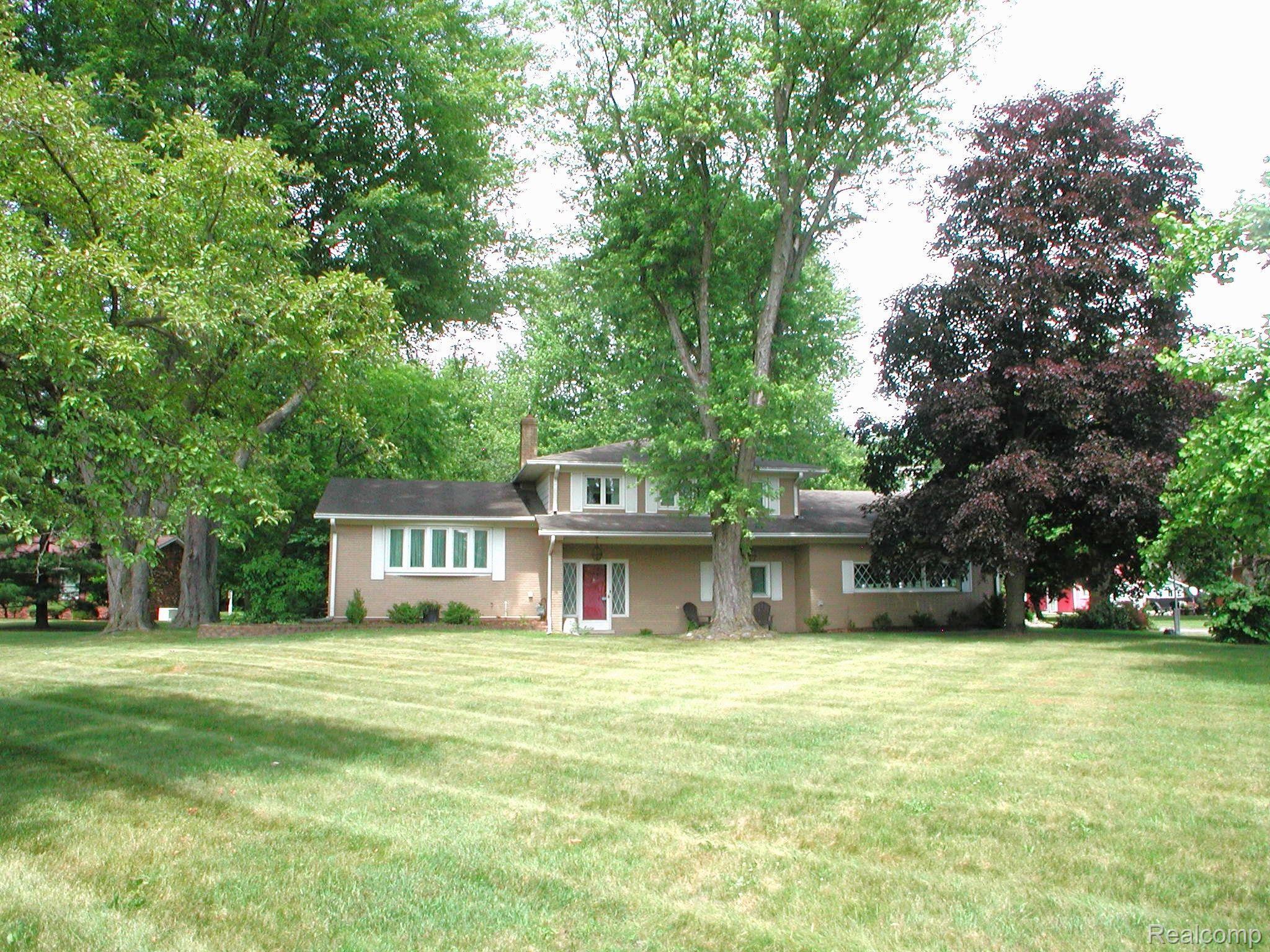 19115 Hannan Road New Boston, MI 48164 - Photo 1 of 28 Gallery Image 1