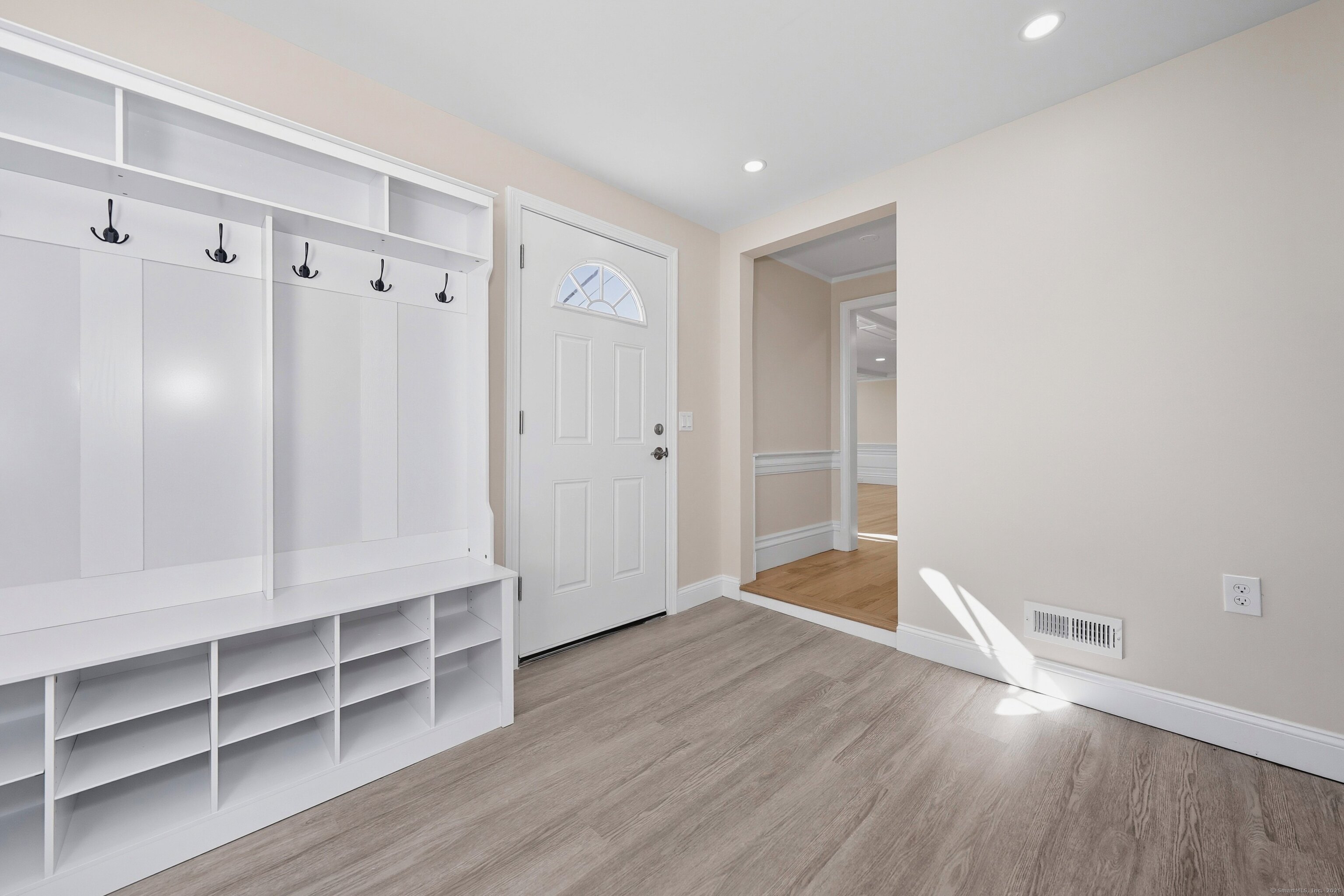 90 Battle Street Bristol, CT 06010 - Photo 23 of 68