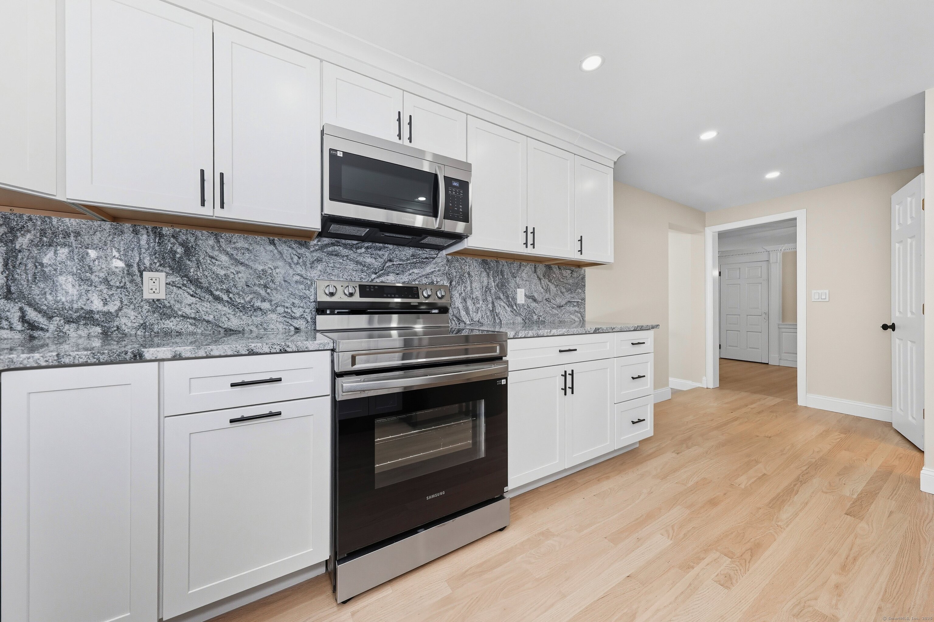 90 Battle Street Bristol, CT 06010 - Photo 5 of 68