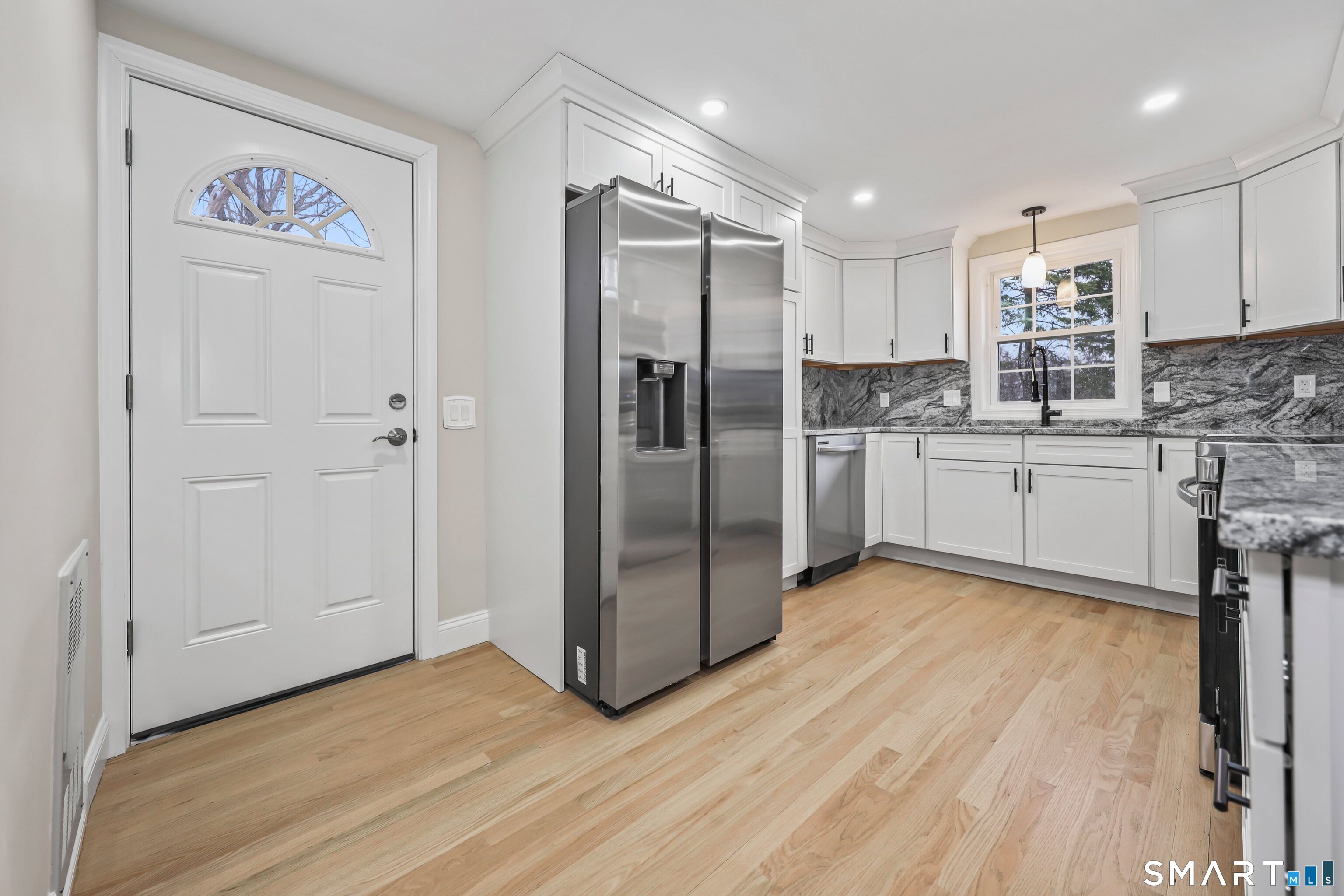 90 Battle Street Bristol, CT 06010 - Photo 8 of 68