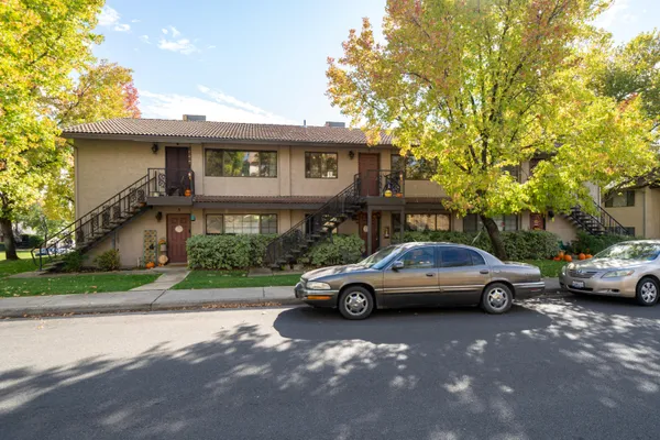 $899,000 | 1285 Lancers Lane, Redding, CA 96003