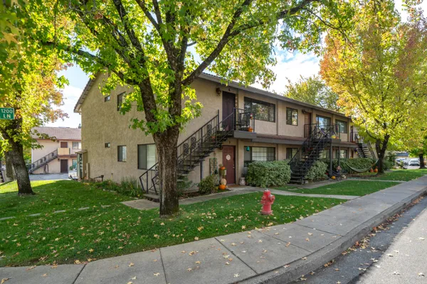 $899,000 | 1285 Lancers Lane, Redding, CA 96003