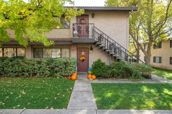 $899,000 | 1285 Lancers Lane, Redding, CA 96003