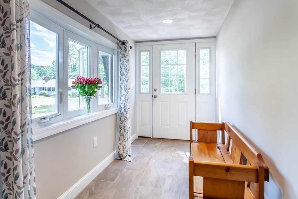 12 Stratton Hill Road Westford, MA 01886 - Photo 11 of 39 Gallery Image 11