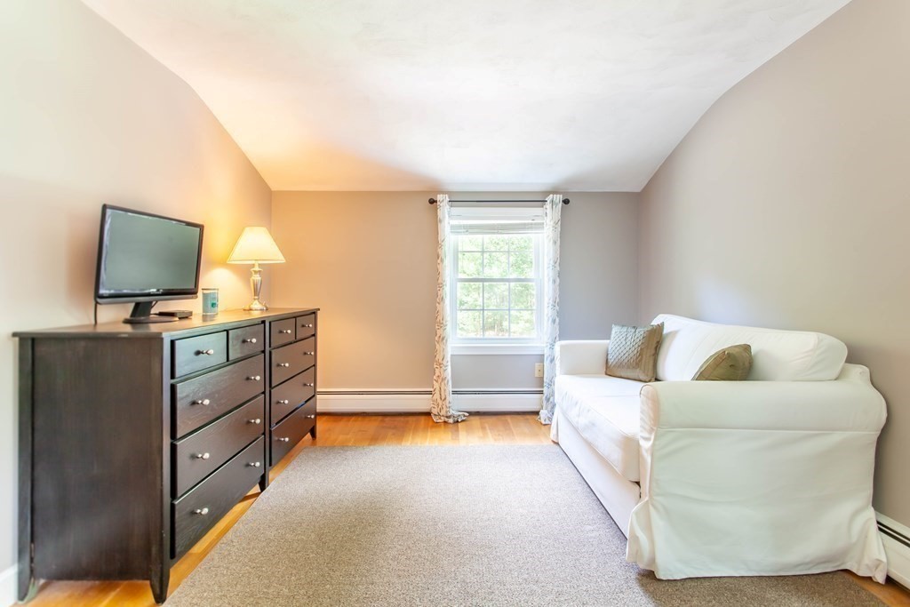 12 Stratton Hill Road Westford, MA 01886 - Photo 27 of 39 Gallery Image 27