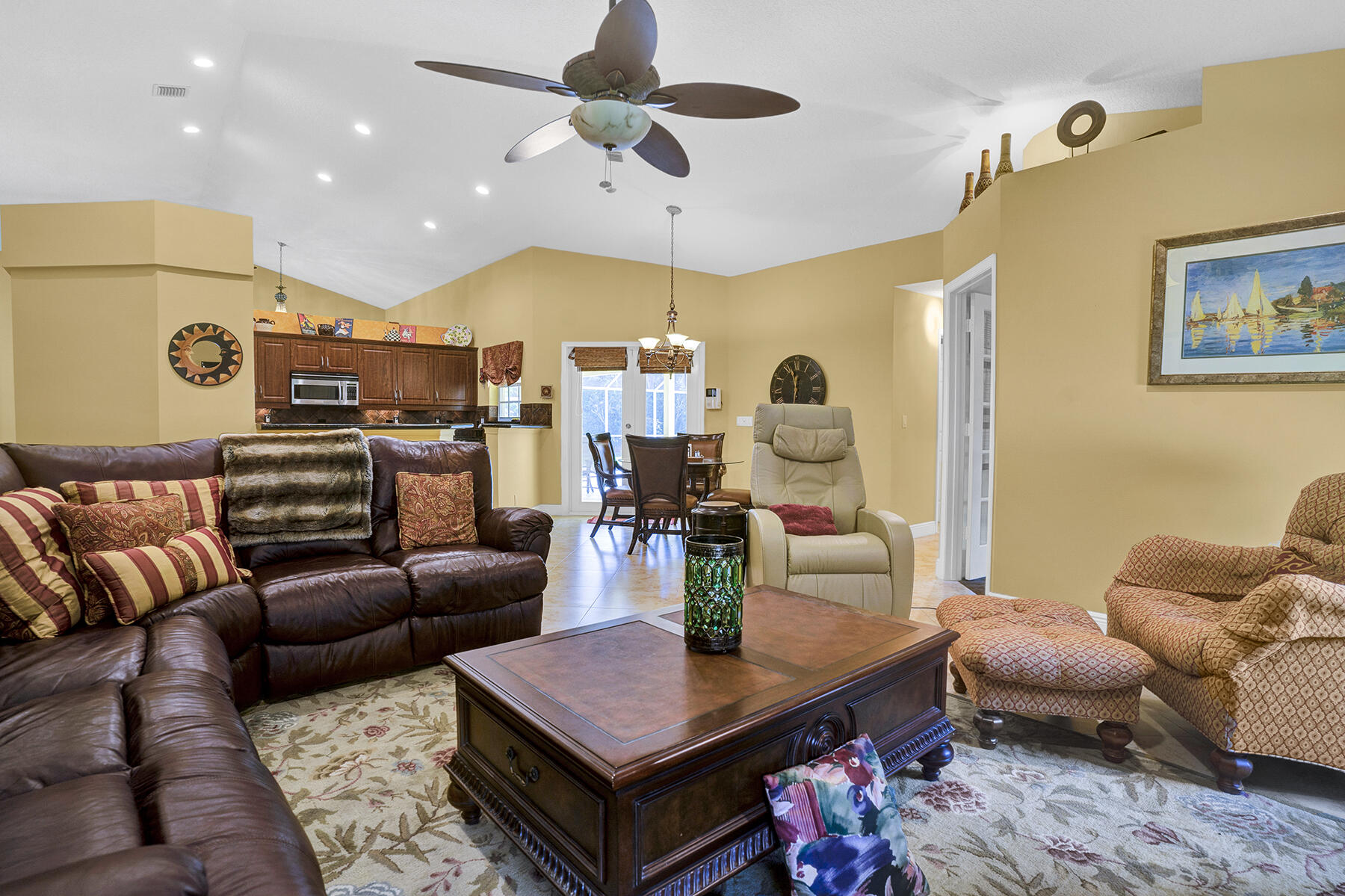 22280 Collington Drive Boca Raton, FL 33428 - Photo 14 of 31 Family Room