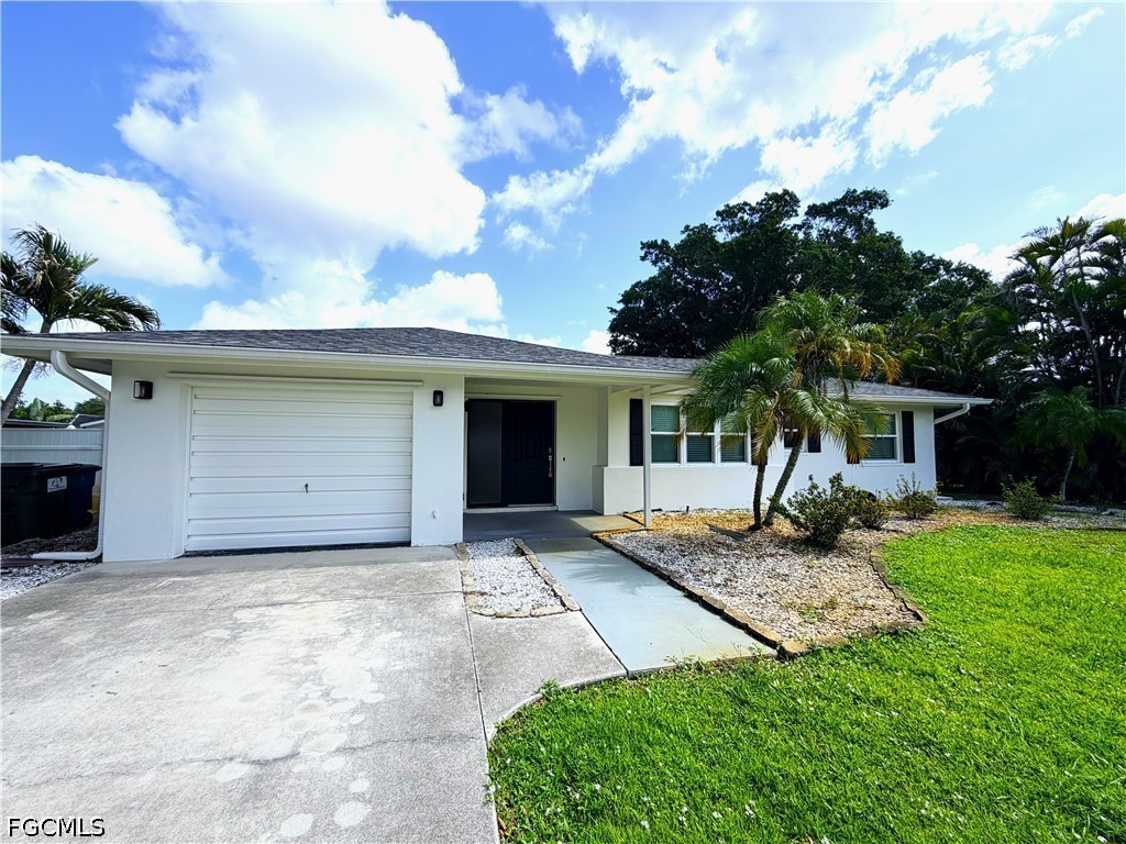 1637 South Mayfair Road Fort Myers, FL 33919 - Photo 2 of 29