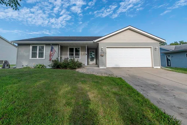 $429,900 | 126 Deanna Drive, Evansville, WI 53536