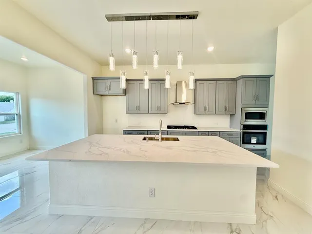 $499,900 | 4908 Farrier Court, Grand Prairie, TX 75052