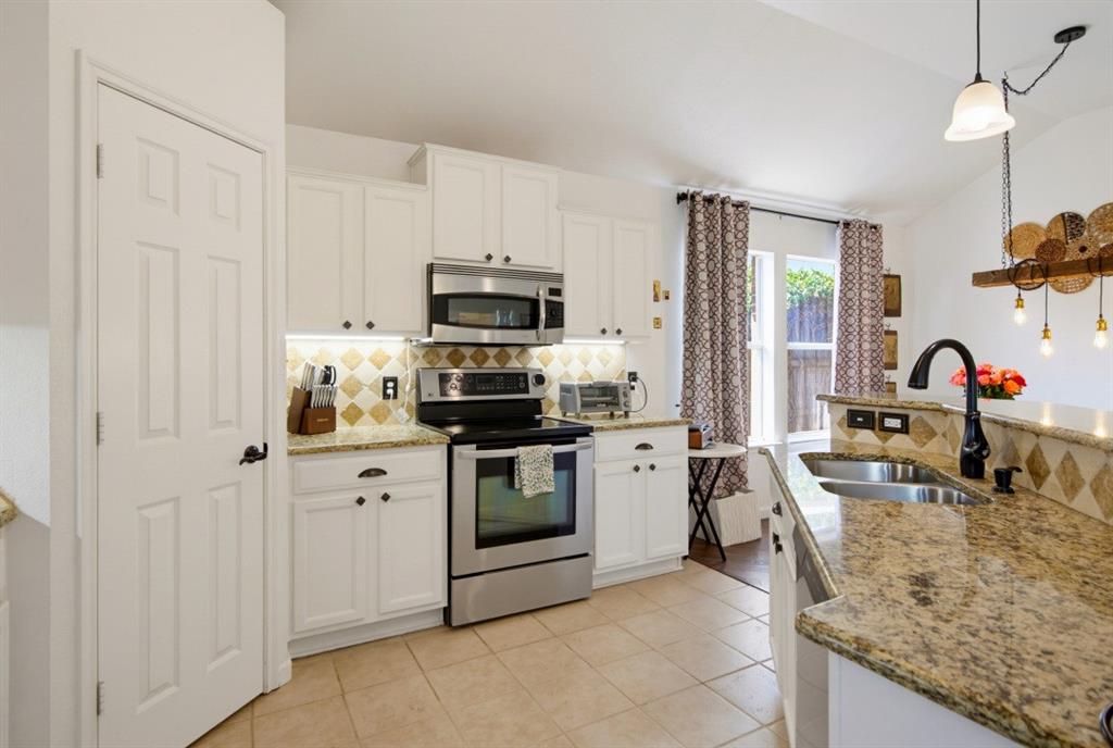 1400 Rancho Dominguez Road Corinth, TX 76210 - Photo 10 of 24 Gallery Image 10
