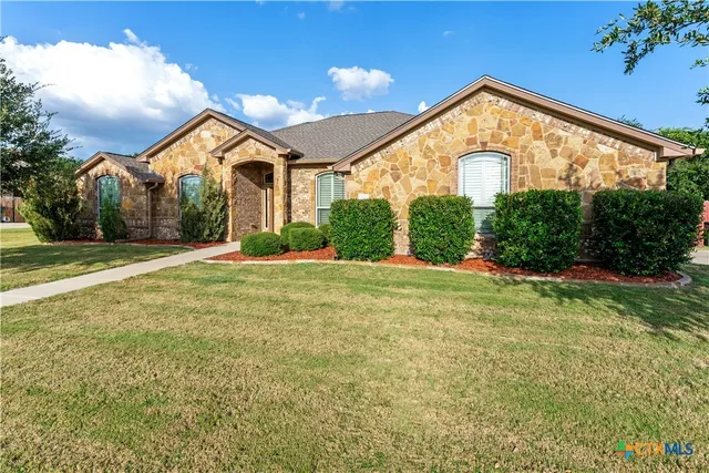 $469,900 | 11054 La Paloma Loop East, Salado, TX 76571