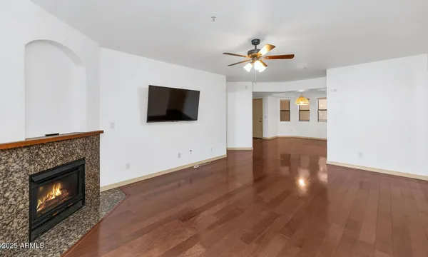 $2,495 | 5104 North 32nd Street, Unit 307, Phoenix, AZ 85018