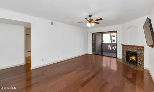 $2,495 | 5104 North 32nd Street, Unit 307, Phoenix, AZ 85018