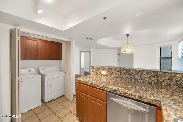 $2,495 | 5104 North 32nd Street, Unit 307, Phoenix, AZ 85018