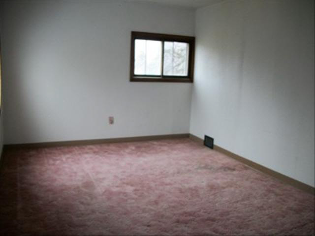 1917 Spaulding Road Monroe, MI 48162 - Photo 4 of 8 20025834-3.JPG