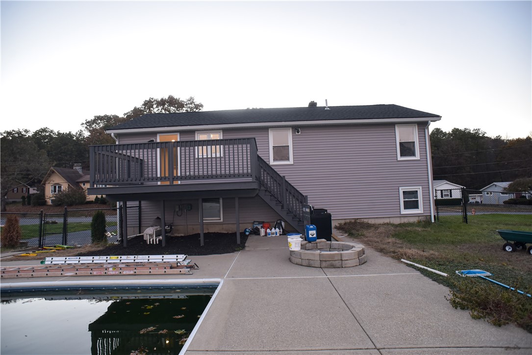 96 Ray Avenue Woonsocket, RI 02895 - Photo 12 of 27