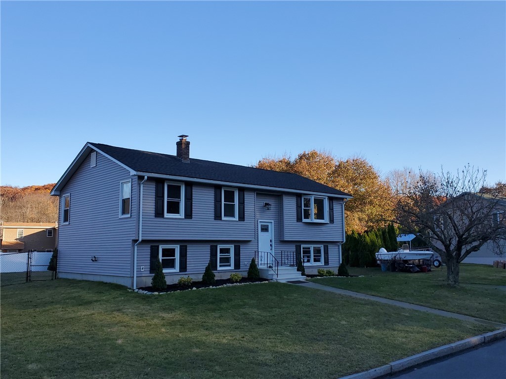 96 Ray Avenue Woonsocket, RI 02895 - Photo 2 of 27