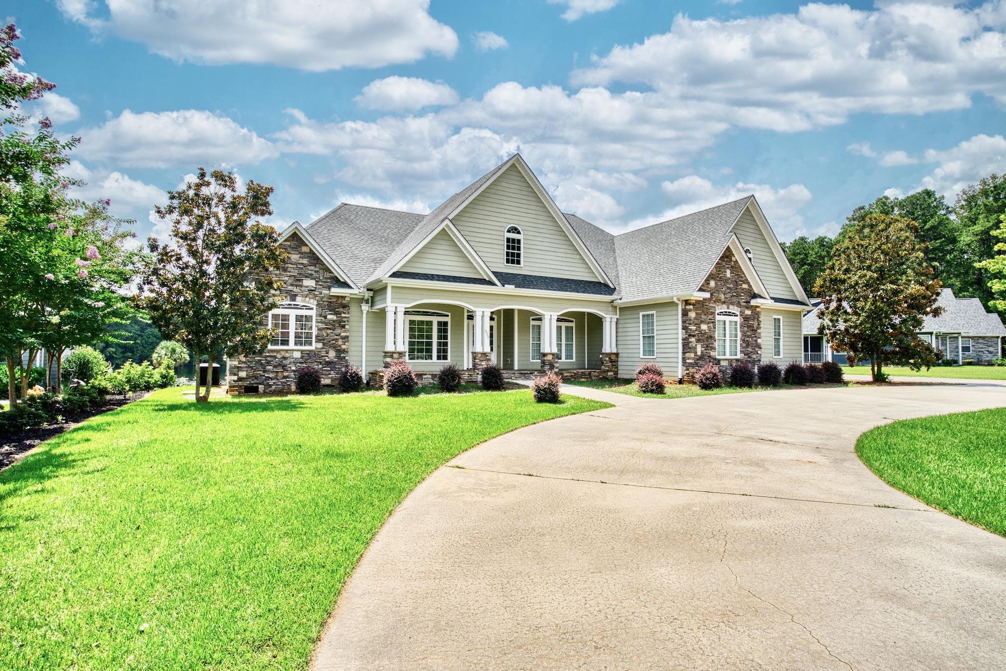 320 Nautical Way Greenwood, SC 29649 - Photo 3 of 41