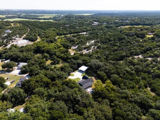 $850,000 | 428 12th St Valley Mills, Valley Mills, TX 76689