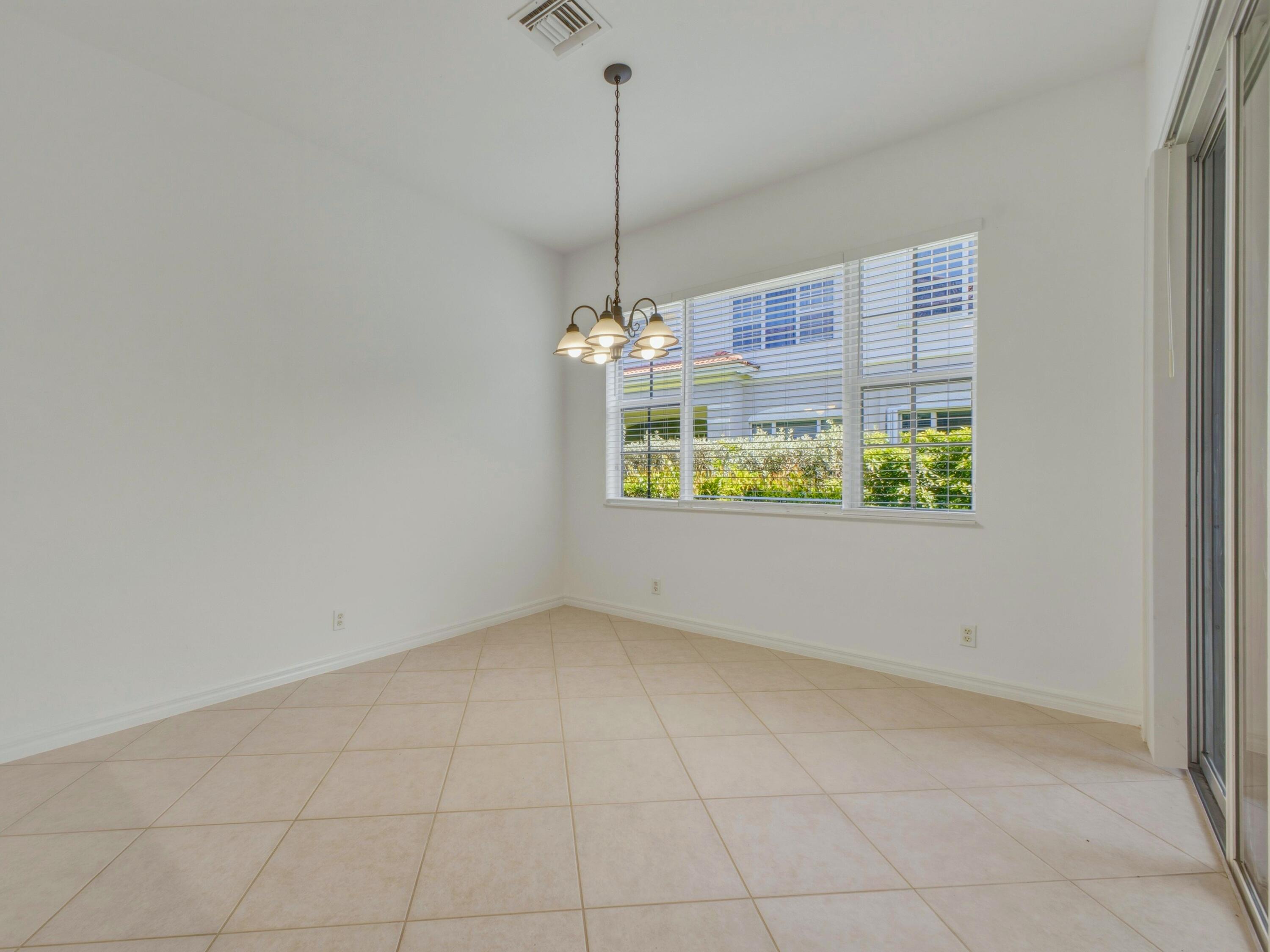 119 Lancaster Road Boynton Beach, FL 33426 - Photo 11 of 57 Dining