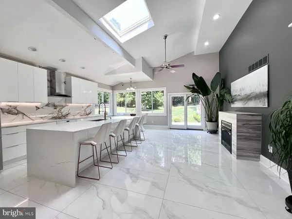 $4,800 | 3332 Philmont Avenue, Huntingdon Valley, PA 19006