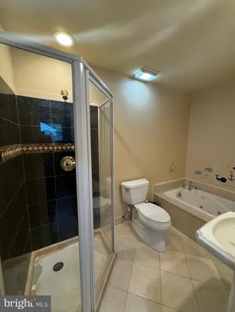 $4,800 | 3332 Philmont Avenue, Huntingdon Valley, PA 19006