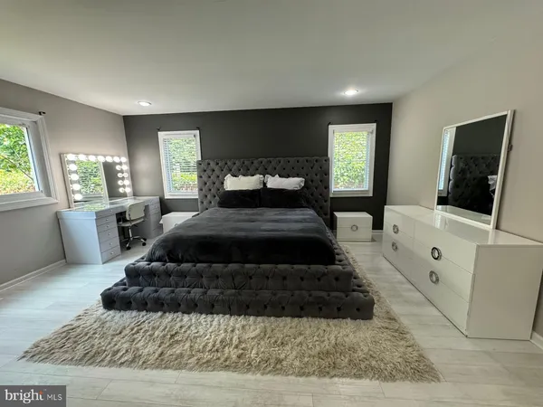 $4,800 | 3332 Philmont Avenue, Huntingdon Valley, PA 19006