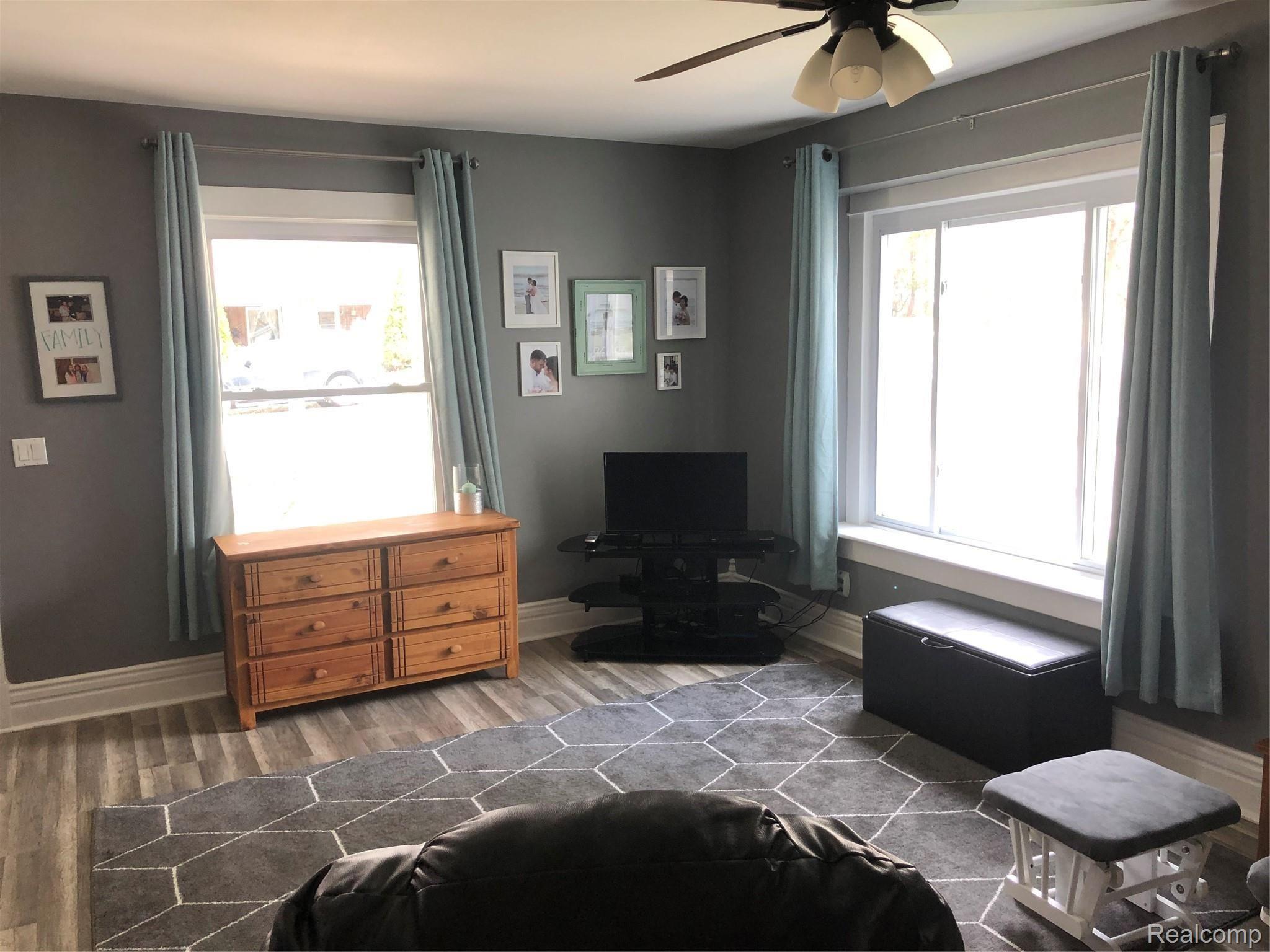 6839 Jefferson Road North Branch, MI 48461 - Photo 6 of 16 IMG_3352.jpg