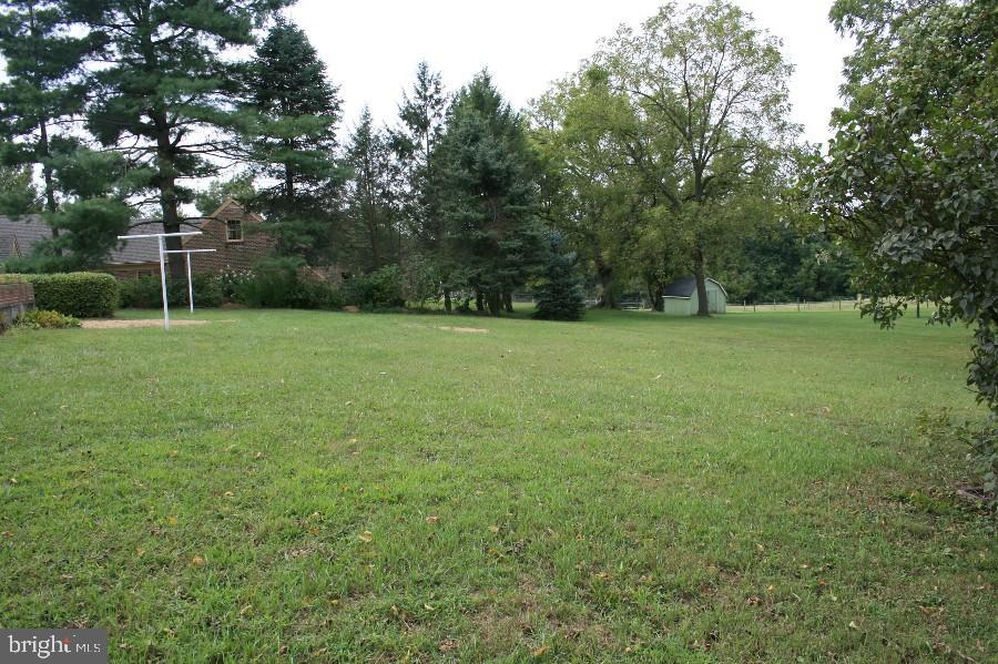 562 West Sun Hill Road Manheim, PA 17545 - Photo 3 of 8