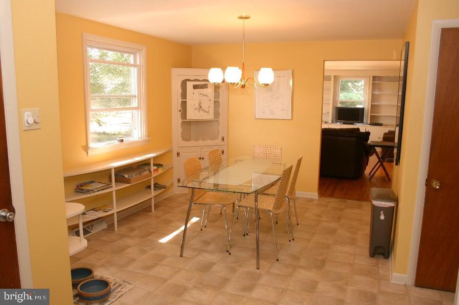 562 West Sun Hill Road Manheim, PA 17545 - Photo 4 of 8