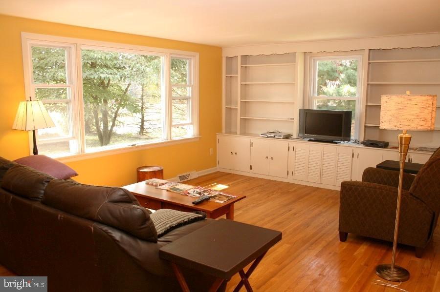 562 West Sun Hill Road Manheim, PA 17545 - Photo 6 of 8