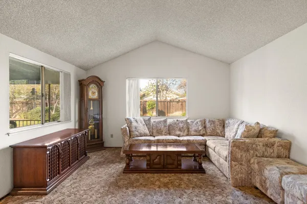 $490,000 | 1001 Zinfandel Place, Modesto, CA 95351