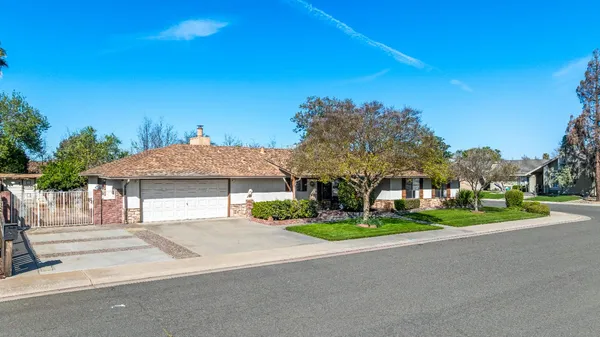 $490,000 | 1001 Zinfandel Place, Modesto, CA 95351
