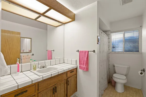 $490,000 | 1001 Zinfandel Place, Modesto, CA 95351