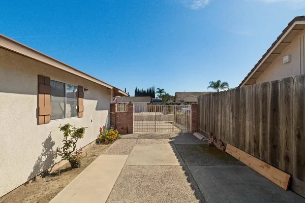 $490,000 | 1001 Zinfandel Place, Modesto, CA 95351