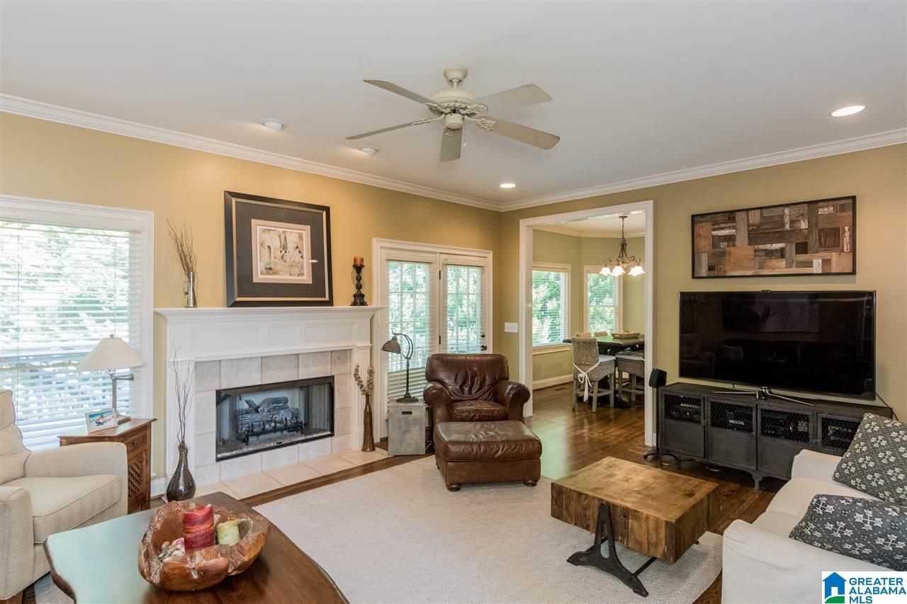 637 Meadow Ridge Drive Birmingham, AL 35242 - Photo 15 of 40