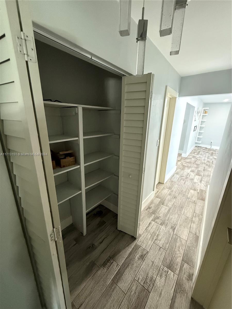 Fairway Estates Miami, FL 33157 - Photo 15 of 34 a view of walk in closet