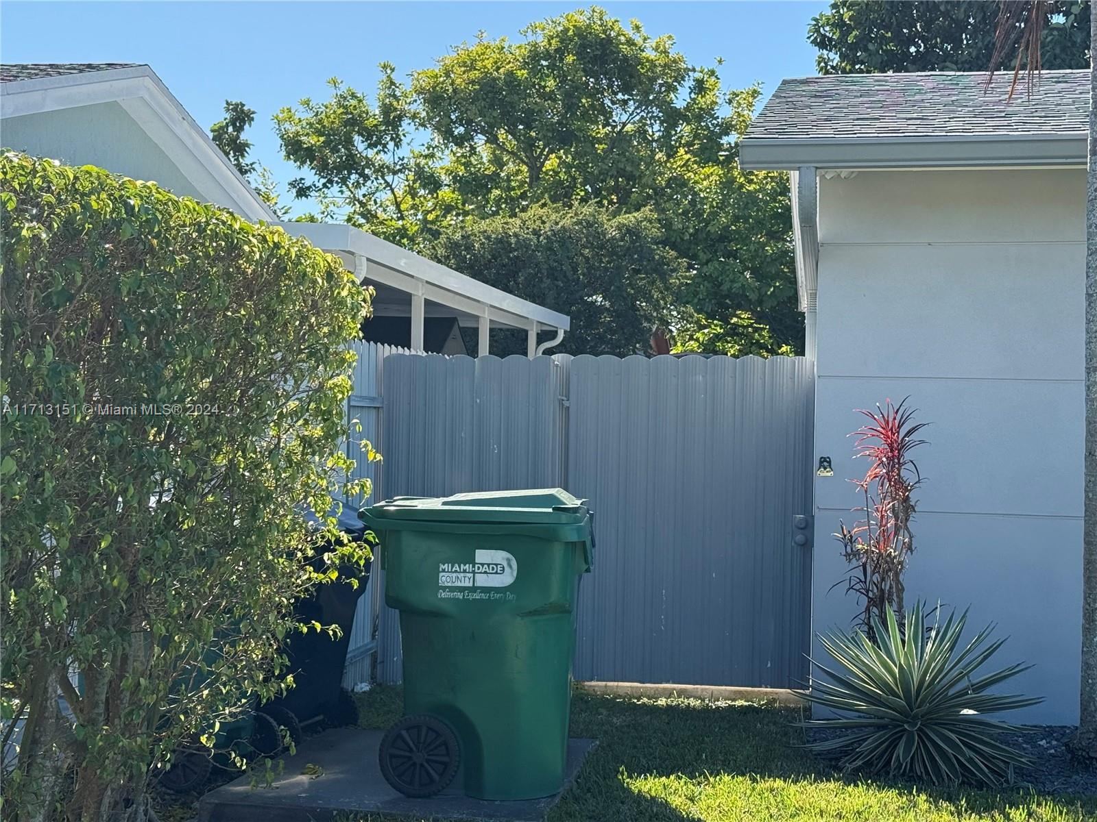 Fairway Estates Miami, FL 33157 - Photo 22 of 34 a view of a house with a tree and plants
