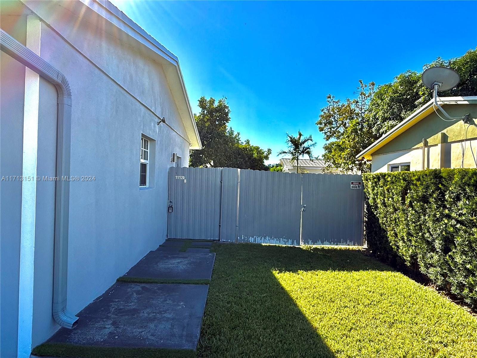 Fairway Estates Miami, FL 33157 - Photo 23 of 34 a view of a backyard