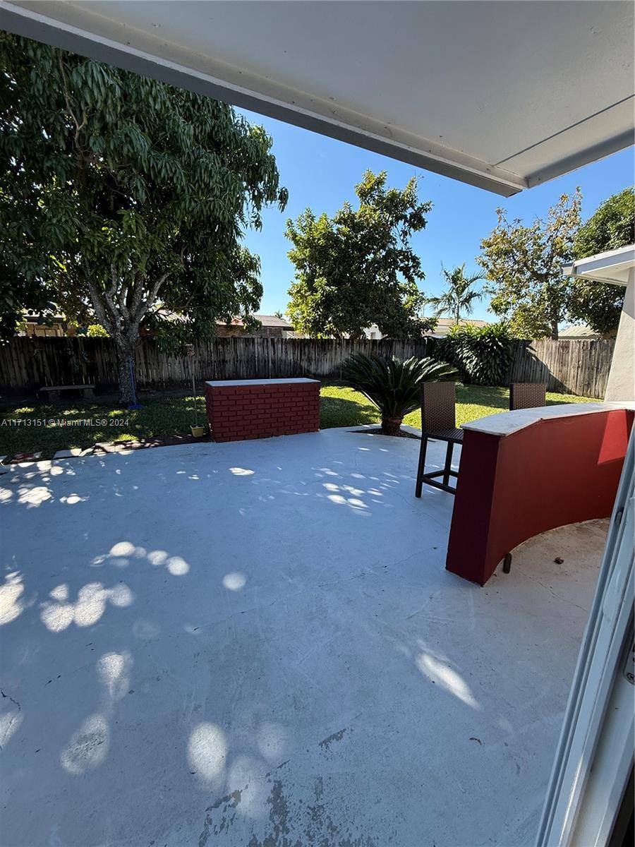 Fairway Estates Miami, FL 33157 - Photo 27 of 34 a view of a backyard
