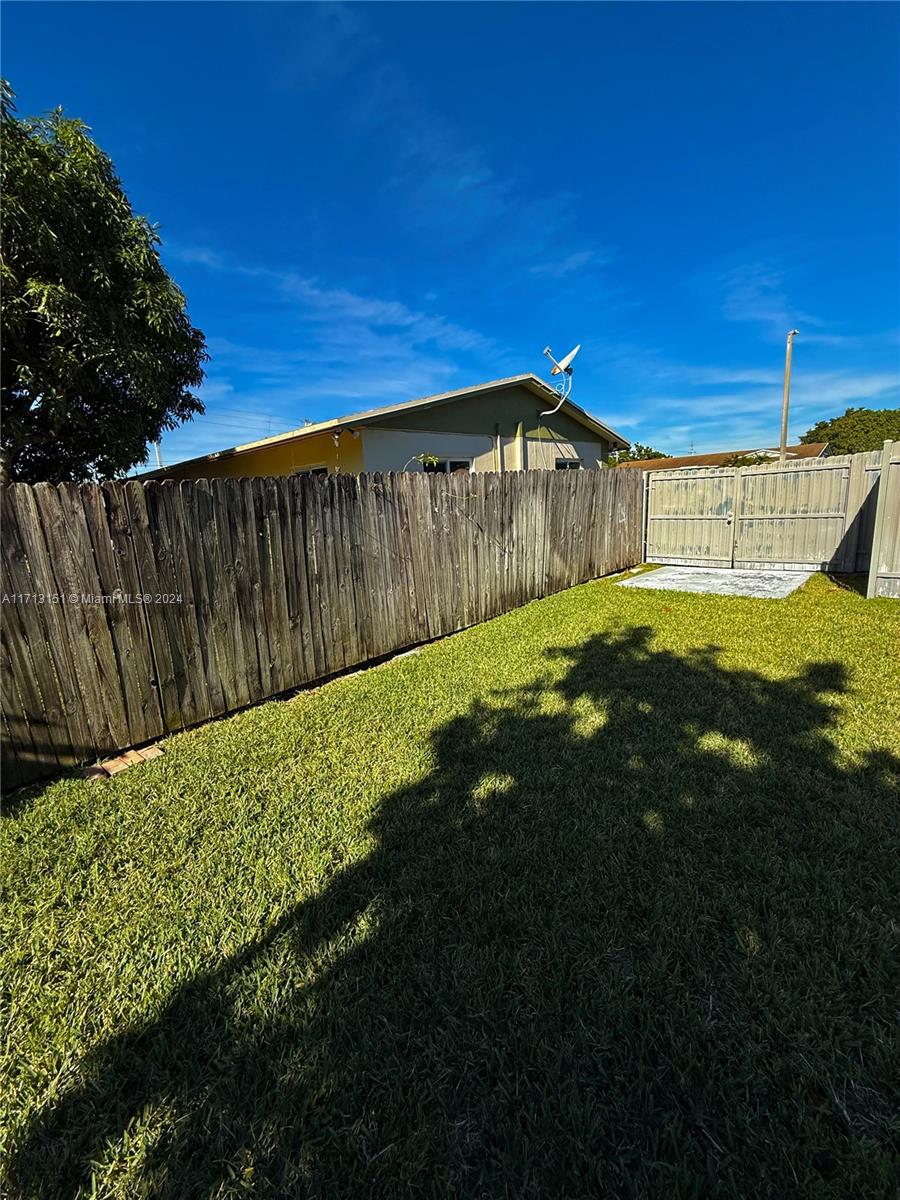 Fairway Estates Miami, FL 33157 - Photo 28 of 34 a view of a back yard