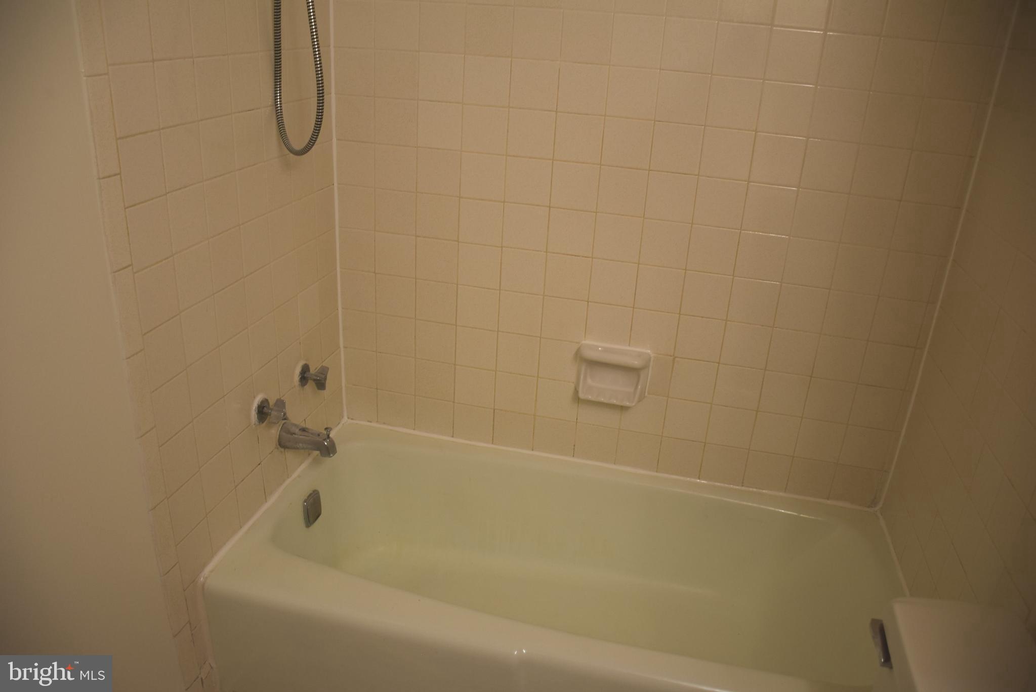 1544 Northgate Square, Unit 44/2A Reston, VA 20190 - Photo 12 of 19