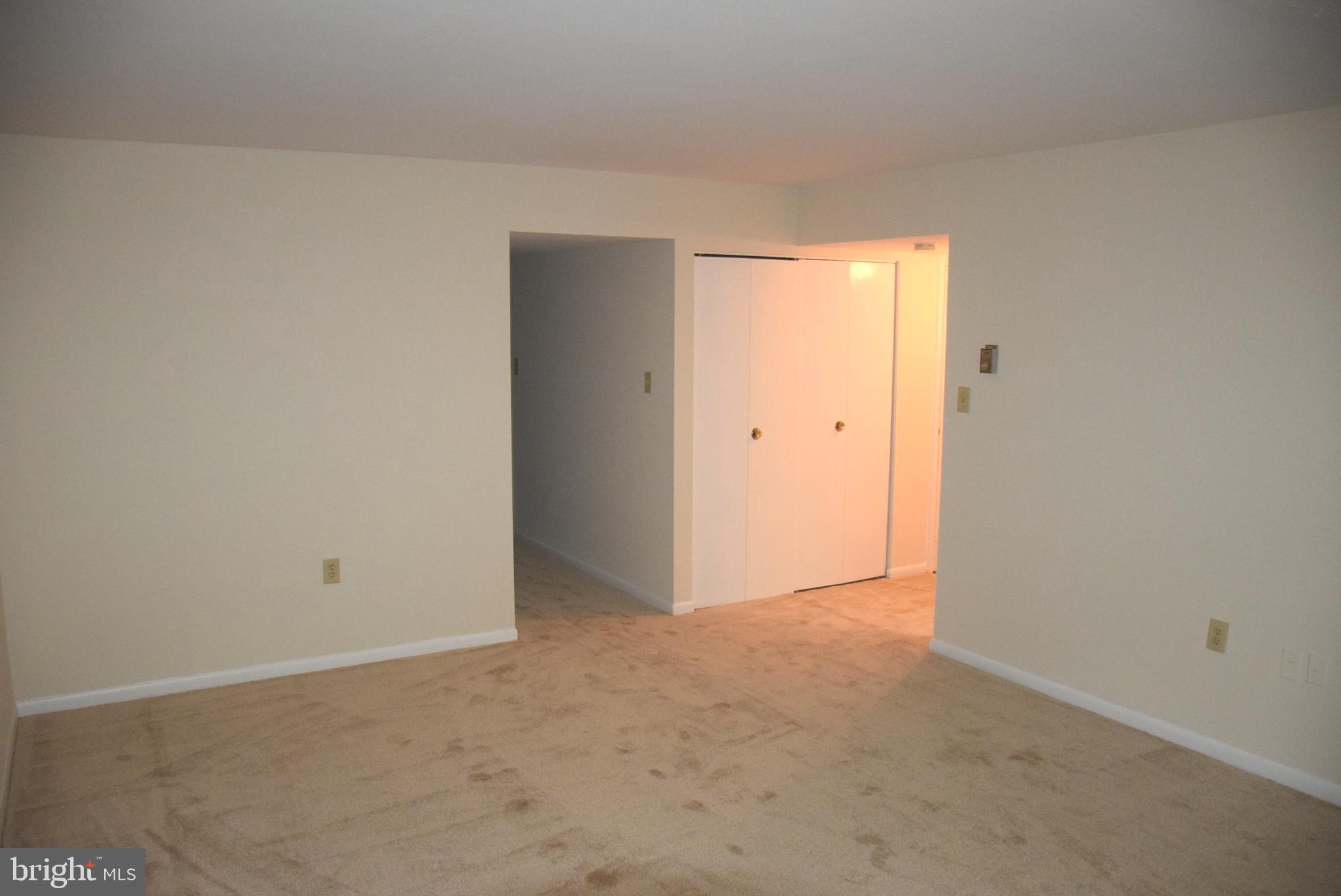 1544 Northgate Square, Unit 44/2A Reston, VA 20190 - Photo 4 of 19